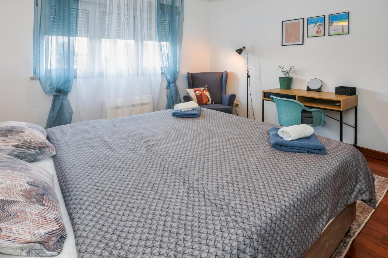 Airy 2-Br Apt W/ Open Layout & Modern Design Apartment Split Exterior photo